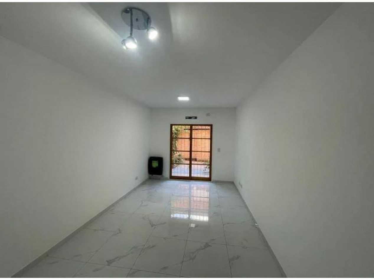 TRIPLEX APTO CREDITO COMPLEJO CERRADO CON SEGURIDAD Y AMENITIIES, BAJAS EXPENSAS