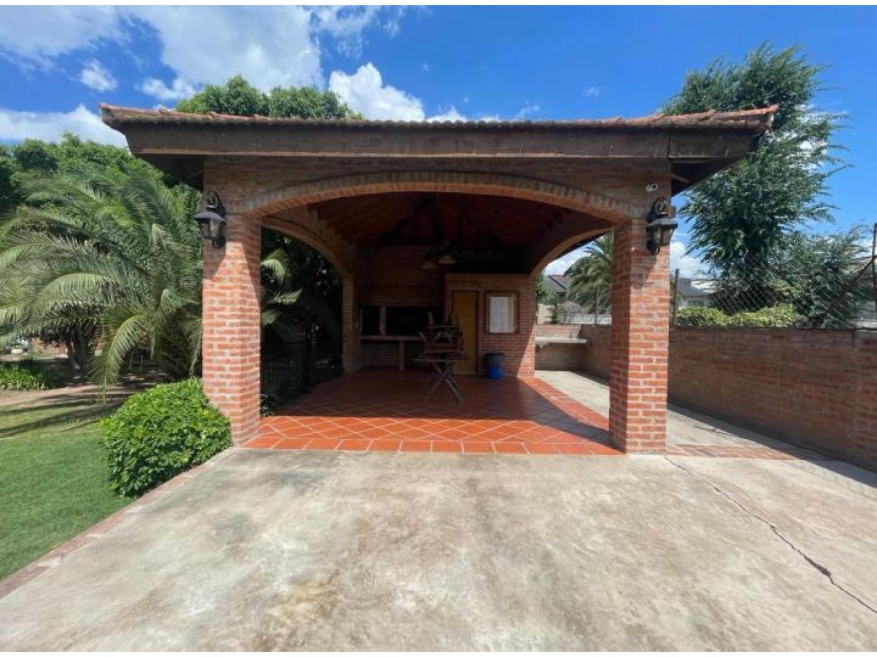 TRIPLEX APTO CREDITO COMPLEJO CERRADO CON SEGURIDAD Y AMENITIIES, BAJAS EXPENSAS