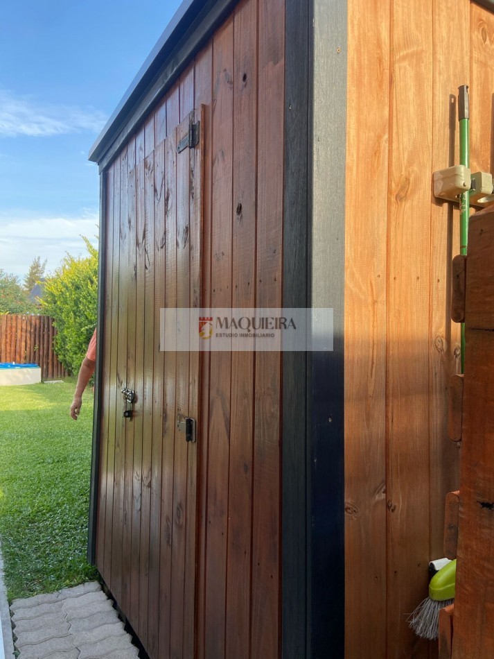 Casa -VENTA-Pilar del Este-Barrio San Alfonso-3 dorm(1suite-vestidor)-Parrilla.Pileta y cochera.Posib. compra con muebles.