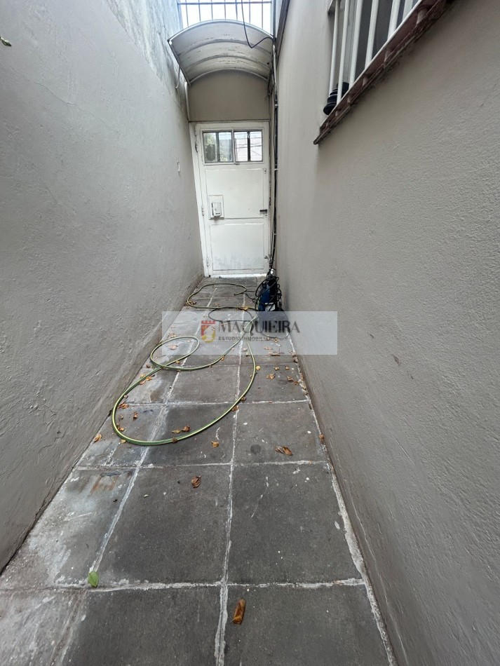 PH 4 AMB CON PATIO Y COCHERA-MUÑIZ- Oportunidad