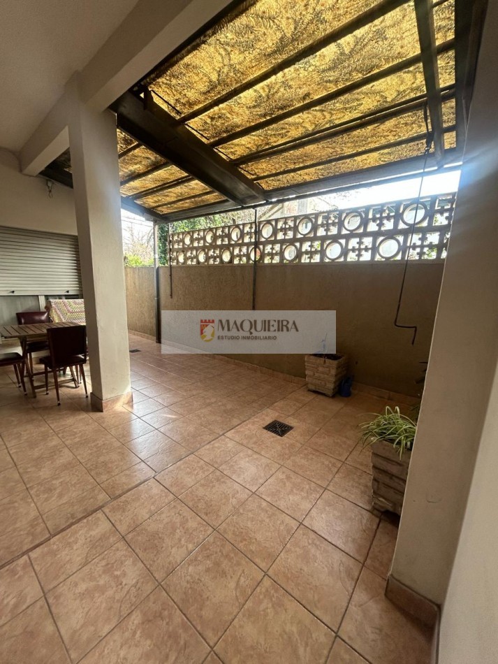 CASA EN VENTA-BELLA VISTA-ZONA RESIDENCIAL 