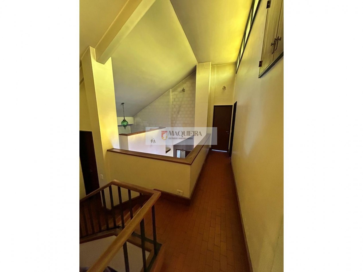 CASA EN ALQUILER *IDEAL USO COMERCIAL/PROFESIONAL* TAMBIEN PUEDE SER PARA VIVIENDA SAN MIGUEL