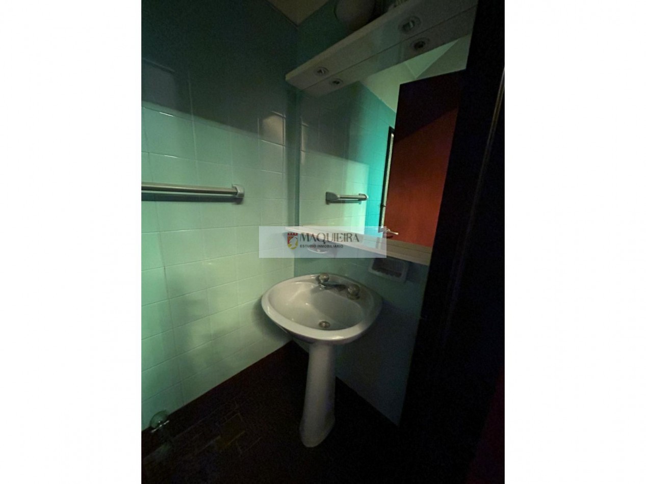 CASA EN ALQUILER *IDEAL USO COMERCIAL/PROFESIONAL* TAMBIEN PUEDE SER PARA VIVIENDA SAN MIGUEL