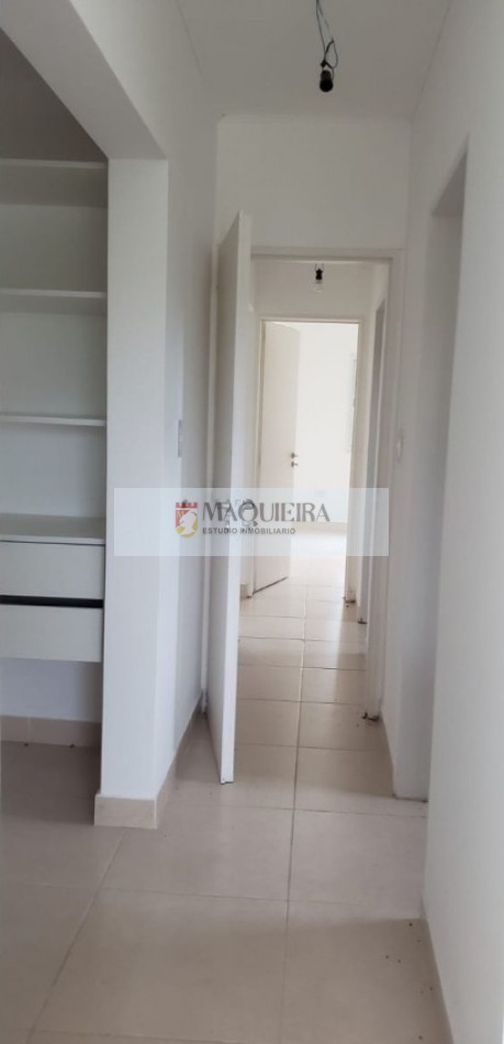 HERMOSA CASA EN UNA PLANTA A ESTRENAR!! 3 DORM. 1 EN SUITE, GALERIA CUBIERTA C/ PARRILLA, AMPLIO PARQUE