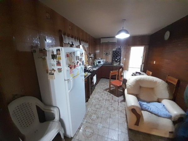 CASA EN VENTA-BARRIO PARQUE ALVEAR-TORTUGUITAS