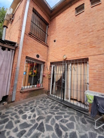 Duplex En Venta En Muñiz Con patio-parrilla y Cochera descubierta