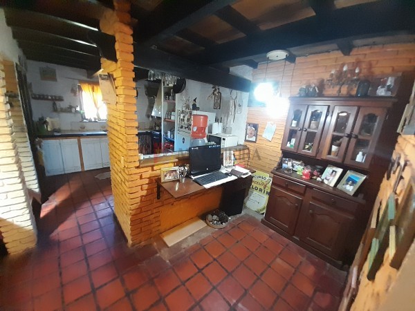 CASA EN VENTA-JOSE C.PAZ- 5 AMB-PARRILLA-PARQUE Y PILETA--OPORTUNIDAD! RETASADA!