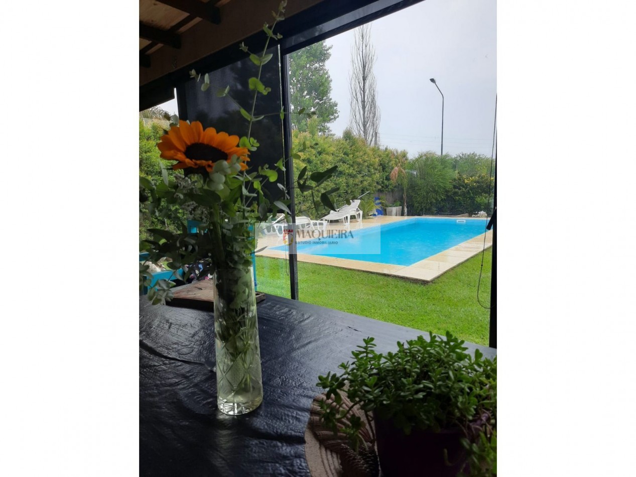 HERMOSA PROPIEDAD EN 1 PLANTA, 3 DORM. 1 SUITE C/VEST. PILETA.