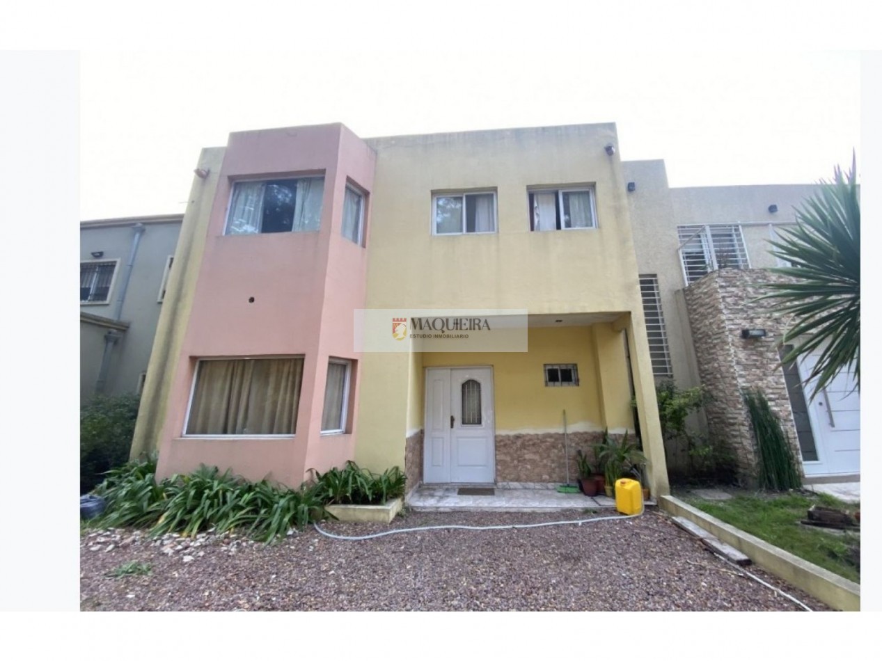 VENTA-Casa 6 ambientes en William Morris