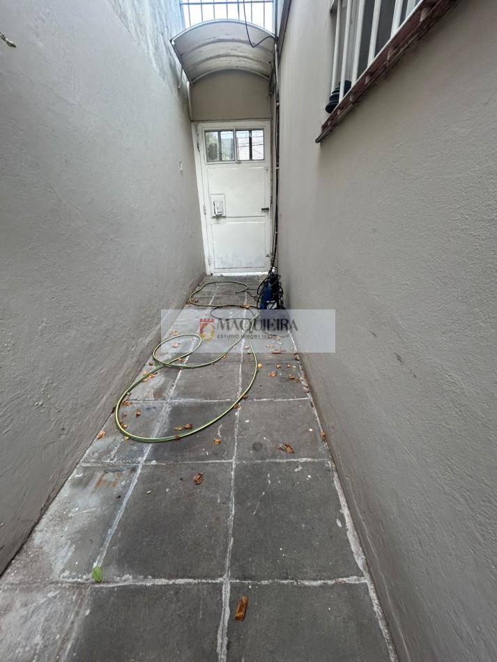 PH 4 AMB CON PATIO Y COCHERA-MUÑIZ- Oportunidad