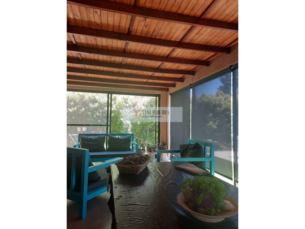 HERMOSA PROPIEDAD EN 1 PLANTA, 3 DORM. 1 SUITE C/VEST. PILETA.