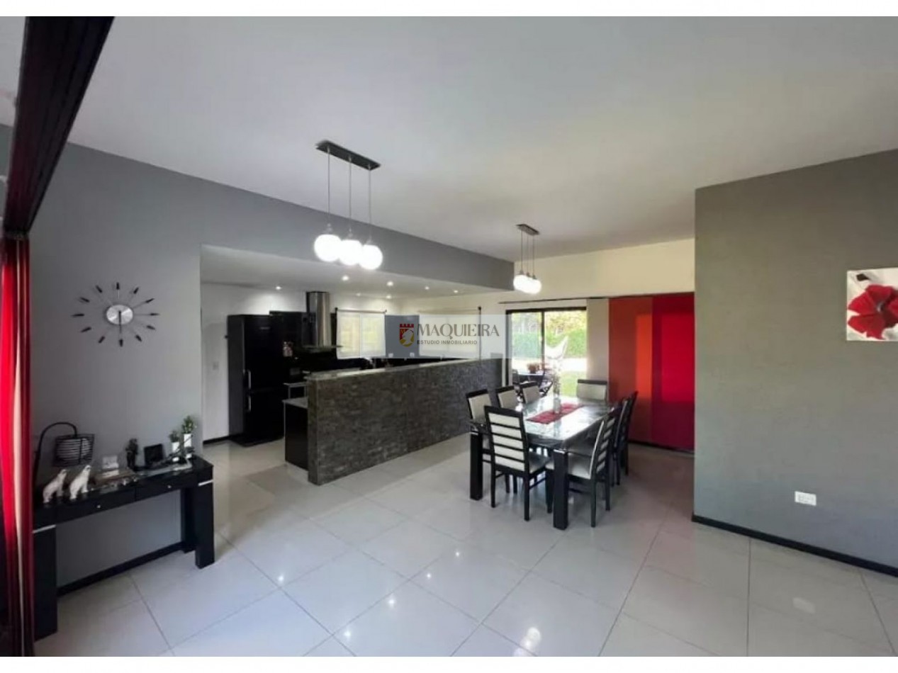 Casa En Venta En Barrio San Alfonso, Pilar Del Este