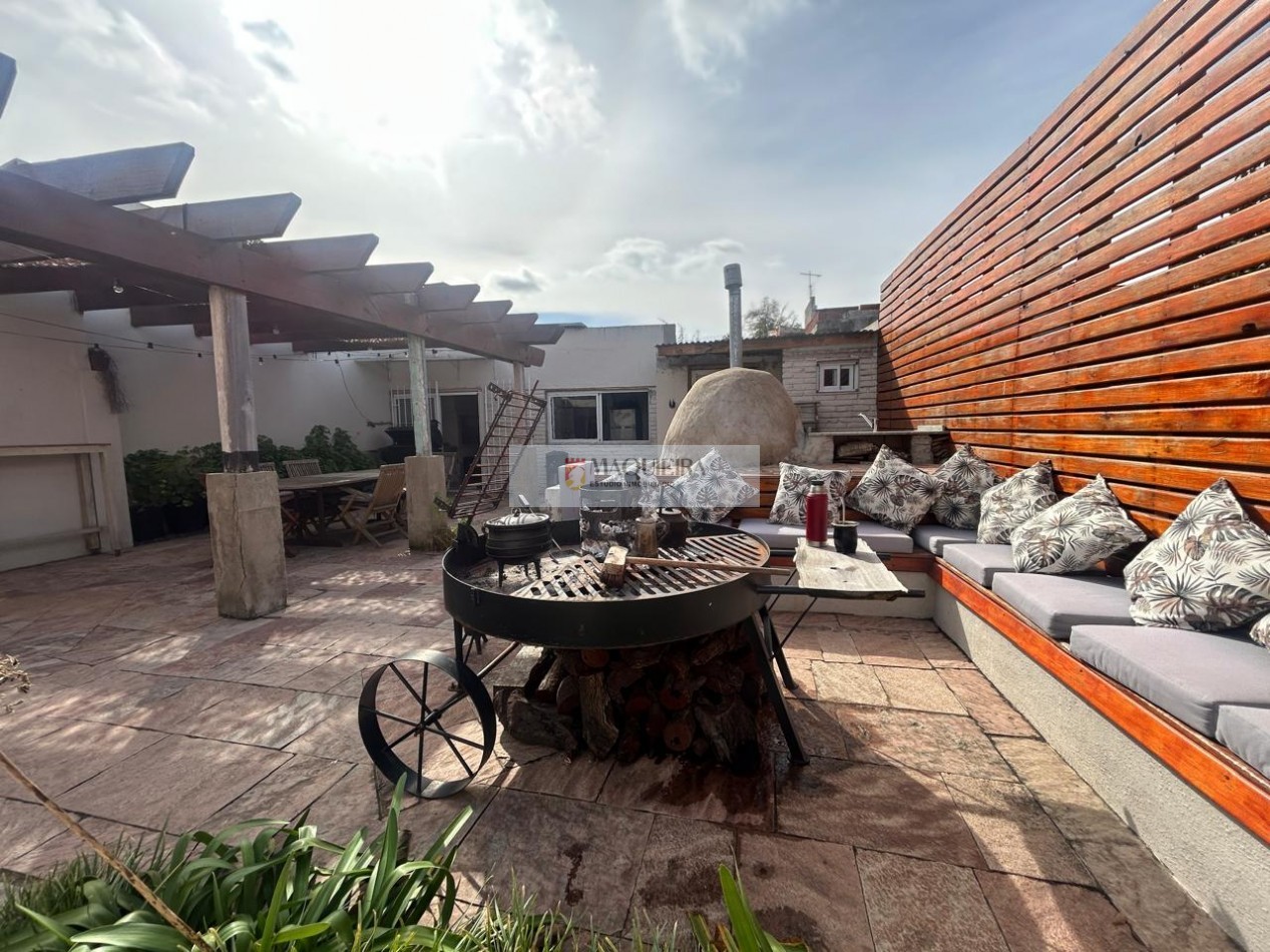 CASA EN VENTA-BELLA VISTA-ZONA RESIDENCIAL 
