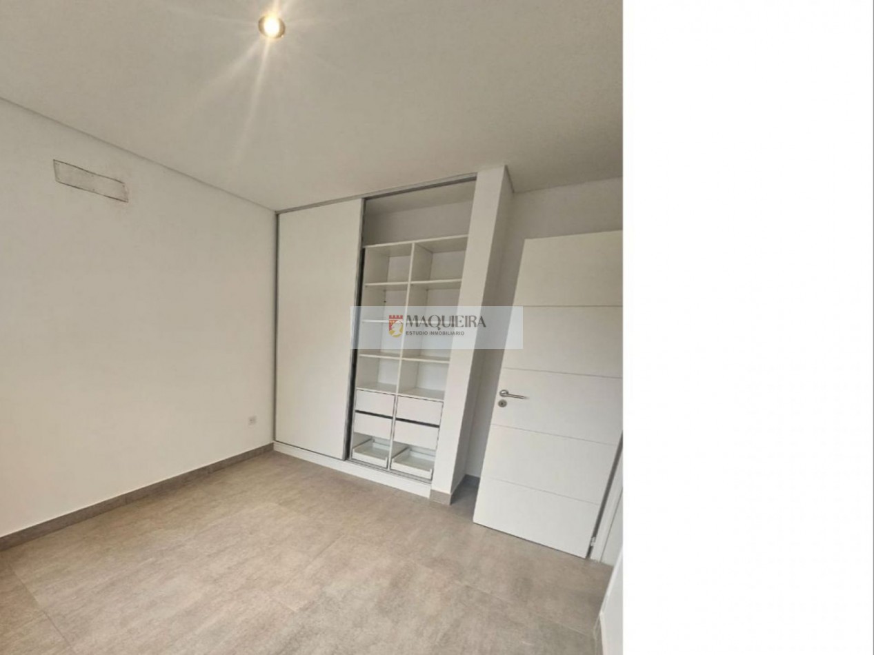 Casa en venta en Pilar del Este-Barrio Santa Lucia-3 dormitorios(1suite y vestidor)-Parrilla.