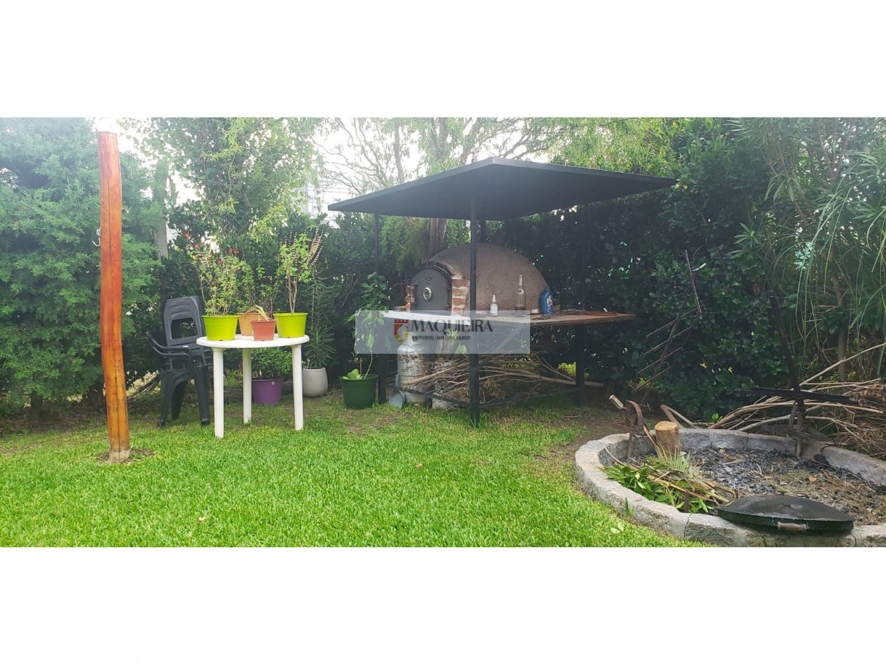 HERMOSA PROPIEDAD EN 1 PLANTA, 3 DORM. 1 SUITE C/VEST. PILETA.