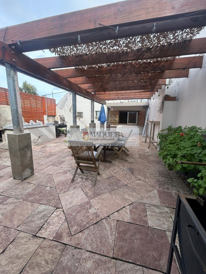 CASA EN VENTA-BELLA VISTA-ZONA RESIDENCIAL 