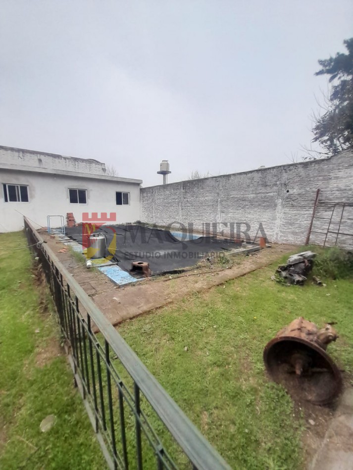 GALPON de 15x5 EN VENTA EN LOTE 20X55-ADEMAS TIENE IMPORTANTE VIVIENDA+QUINCHO+DPTO.DE 2AMB Y PQUE. C PILETA