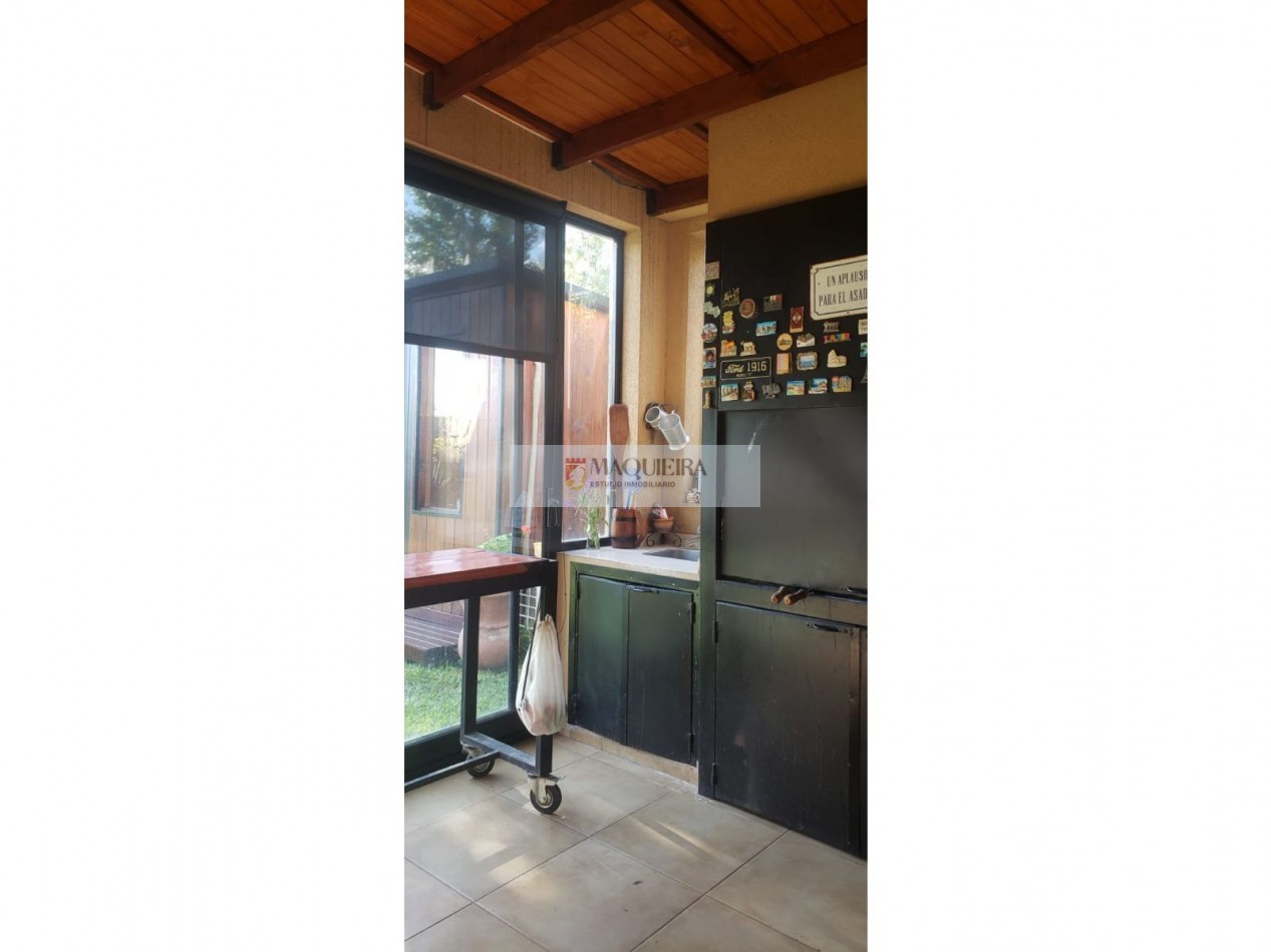 HERMOSA PROPIEDAD EN 1 PLANTA, 3 DORM. 1 SUITE C/VEST. PILETA.