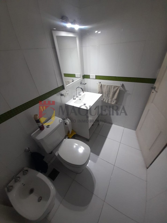Casa en VENTA en Marcos Sastre 2200-1660mts2-2 propiedades-pileta y parque