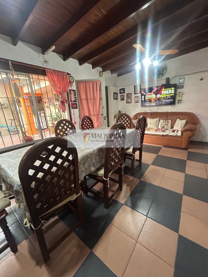 PH 4 AMB CON PATIO Y COCHERA-MUÑIZ- Oportunidad