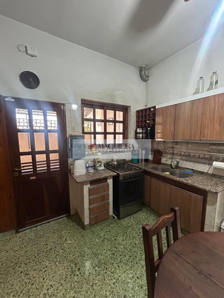 CASA EN VENTA-BELLA VISTA-ZONA RESIDENCIAL 