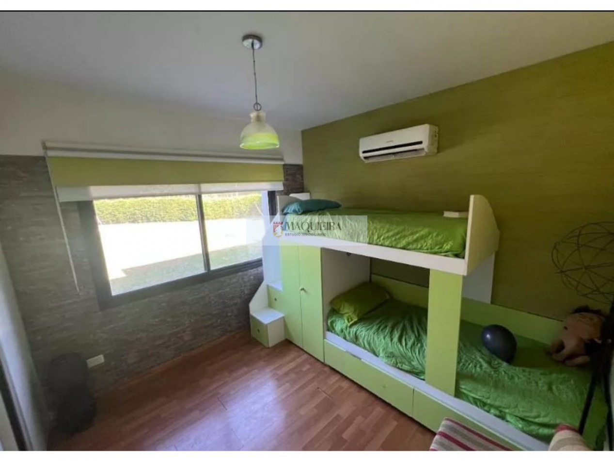 Casa En Venta En Barrio San Alfonso, Pilar Del Este