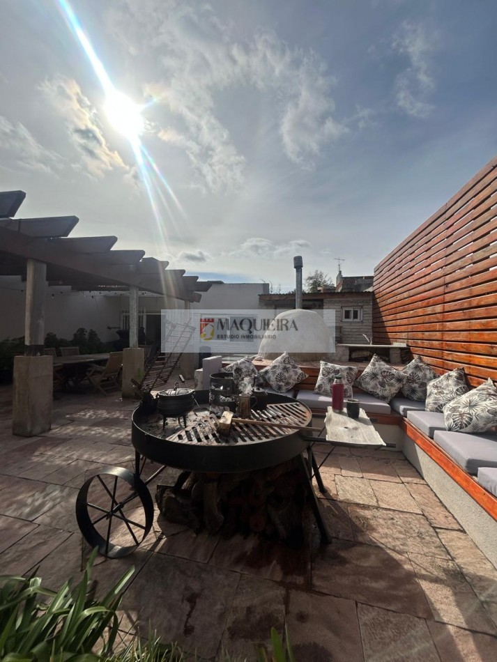 CASA EN VENTA-BELLA VISTA-ZONA RESIDENCIAL 