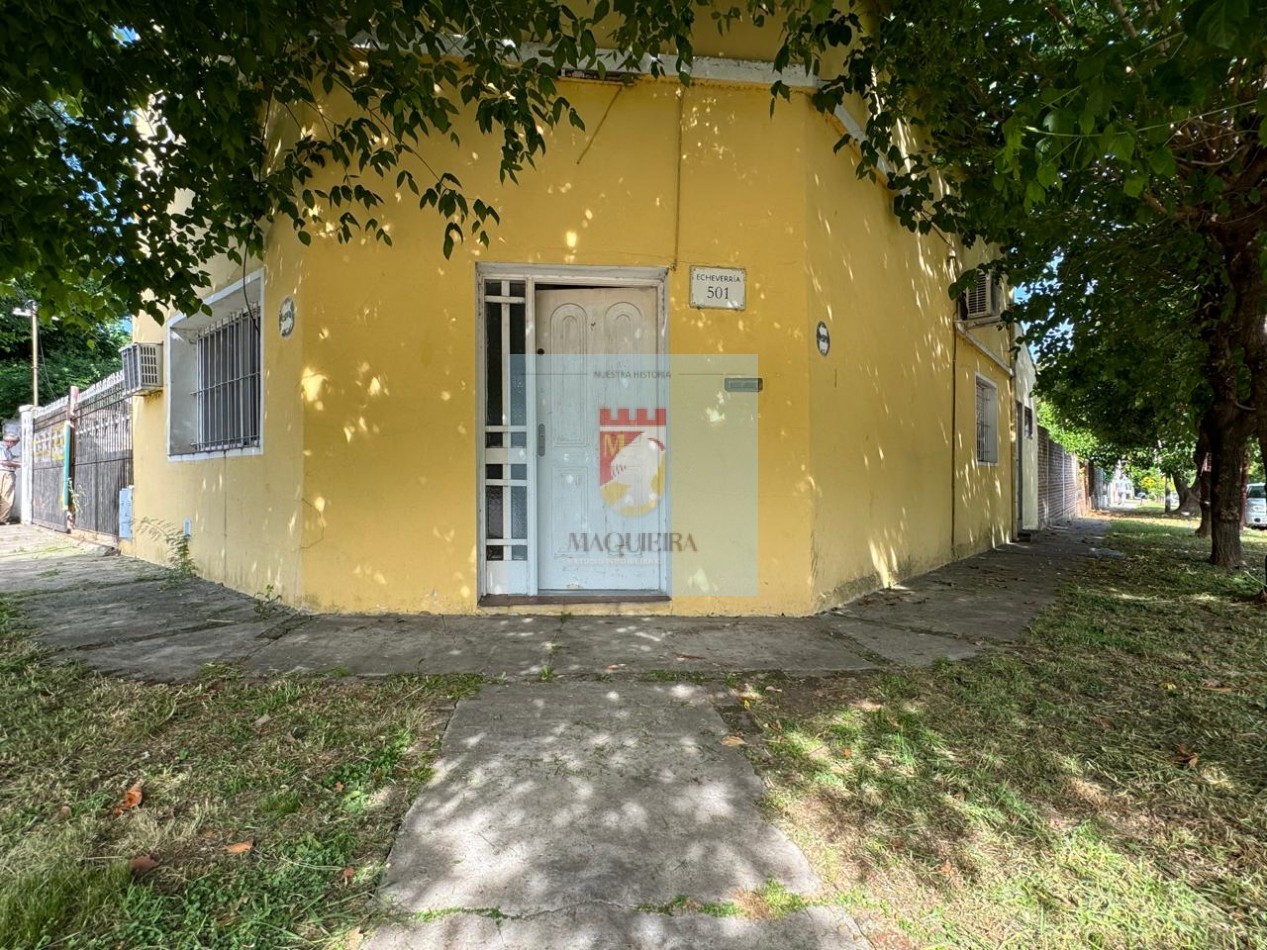 OPORTUNIDAD-CASA EN VENTA-BELLA VISTA 4AMB.