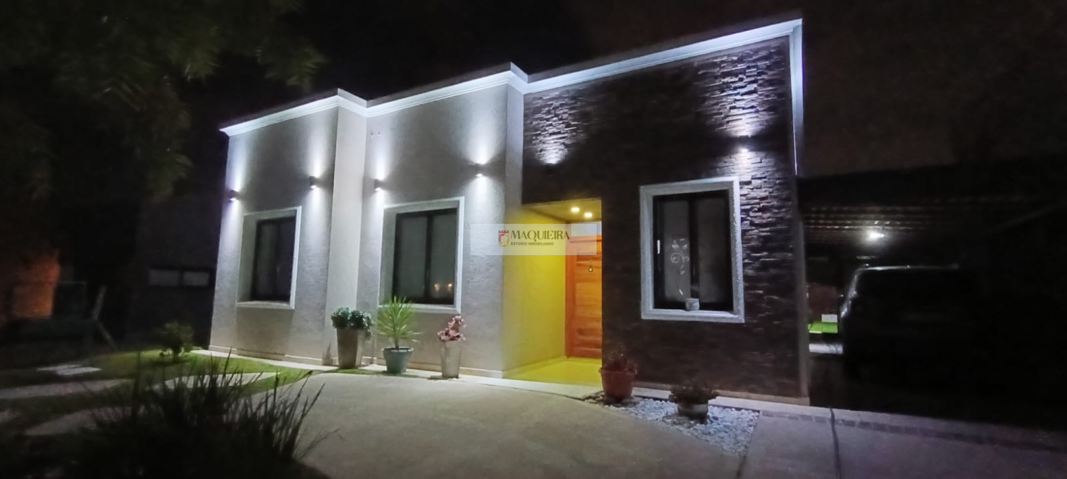 Casa -VENTA-Pilar del Este-Barrio San Alfonso-3 dorm(1suite-vestidor)-Parrilla.Pileta y cochera.Posib. compra con muebles.