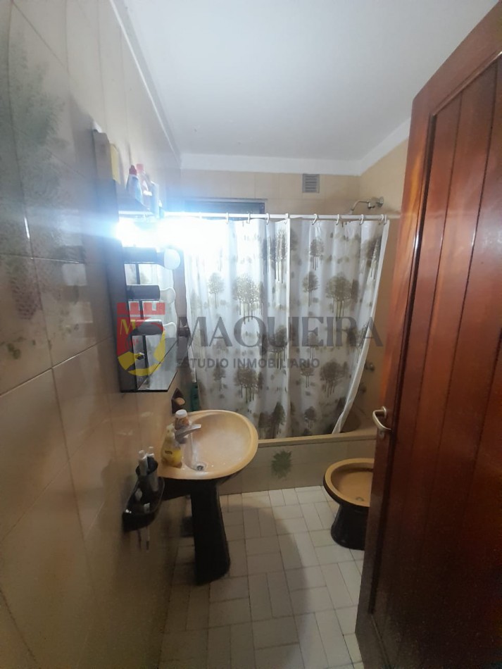 GALPON de 15x5 EN VENTA EN LOTE 20X55-ADEMAS TIENE IMPORTANTE VIVIENDA+QUINCHO+DPTO.DE 2AMB Y PQUE. C PILETA