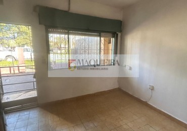 CASA EN ALQUILER -3AMB CON COCHERA DOBLE-2 DORMITORIOS-MUY LUMINOSA-JOSE C. PAZ