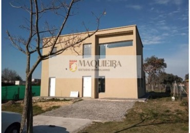 Casa En Venta 4 ambientes -190 m2 sobre un lote de 380 m2 aprox.-2 plantas